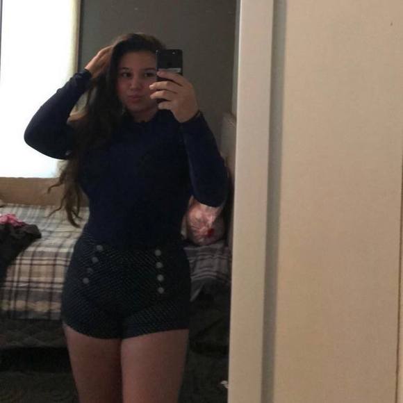 Meet your Posher, Alejandra - Picture 1 of 1